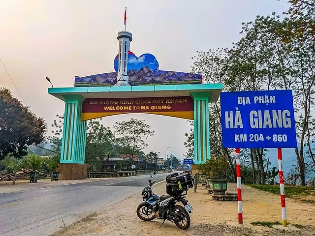 gen-h-z6755815550074e94e95462aa765a10d7659af252e2436-1751592862812512835804-1751597078.jpg