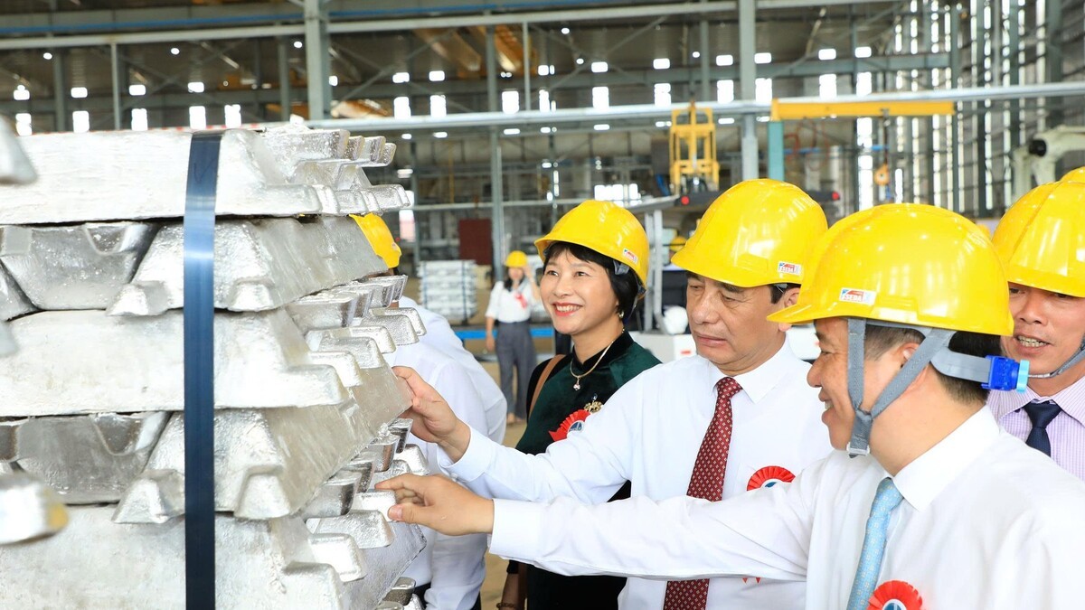 Nhôm thỏi "Made in Vietnam": Bước tiến mới của Việt Nam trong chuỗi cung ứng vật liệu toàn cầu
