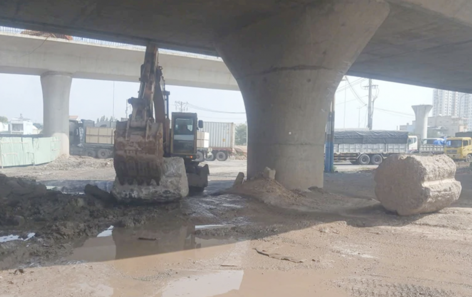 TP.HCM: Yêu cầu khắc phục các dự án thi công gây mất an toàn giao thông