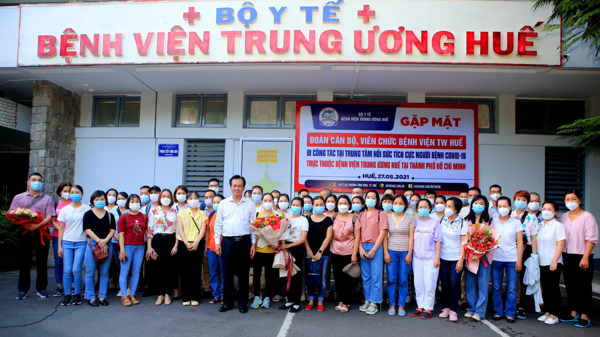 Bệnh viện TW Huế: tiếp tục chi viện 52 y bác sĩ vào Trung tâm Hồi sức tích cực người bệnh Covid-19 tại TP. Hồ Chí Minh