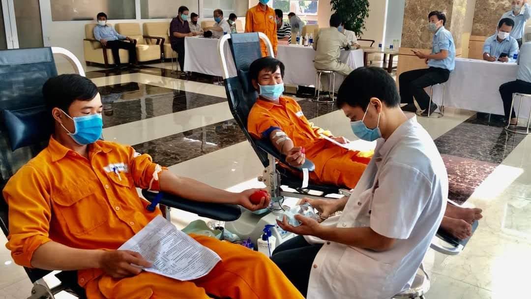 Công ty Điện lực Thừa Thiên Huế: Tiếp tục hoạt động ý nghĩa hiến máu cứu người trong mùa dịch