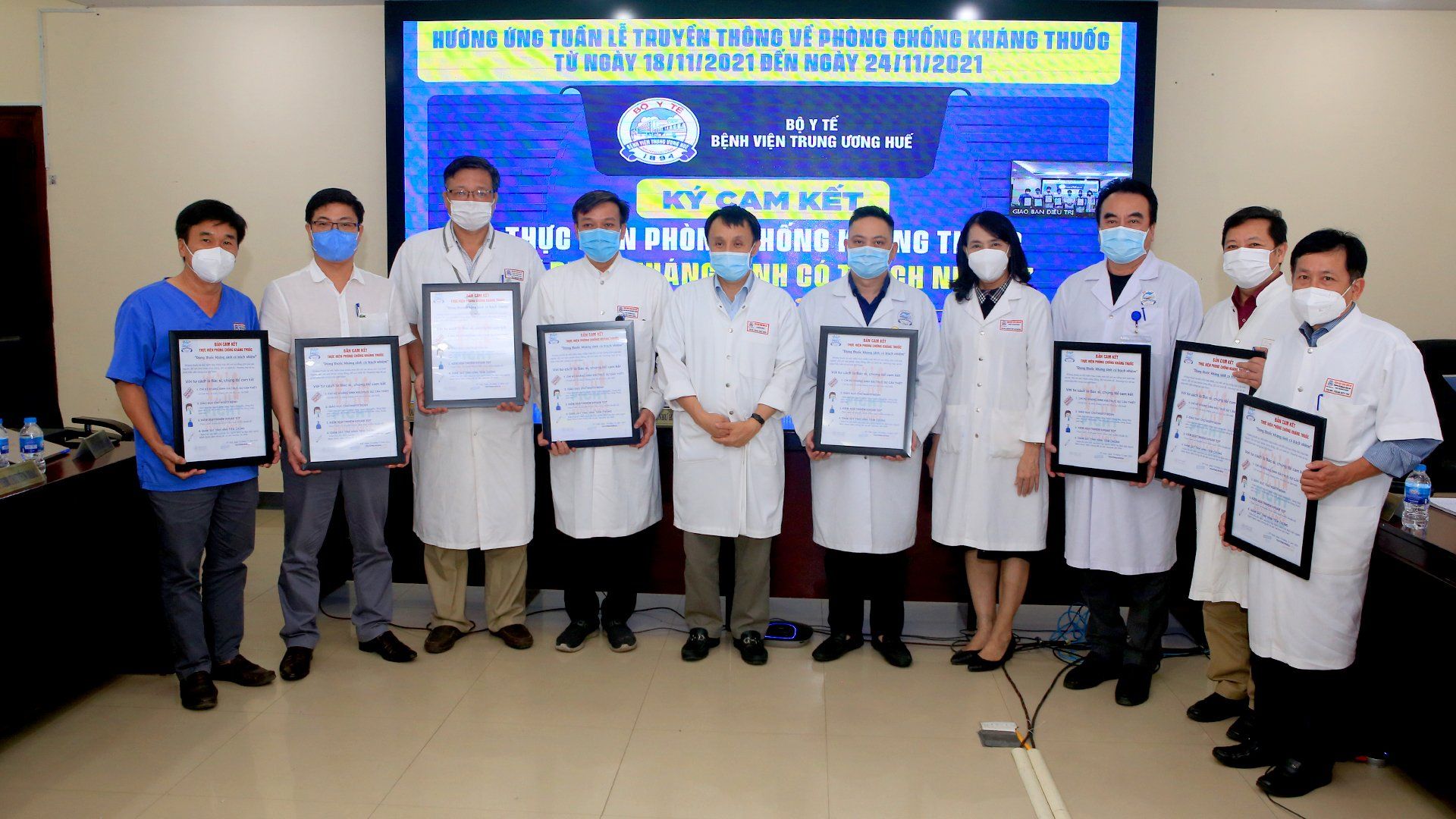 Bệnh viện TW Huế hưởng ứng tuần lễ truyền thông về phòng, chống kháng thuốc năm 2021 