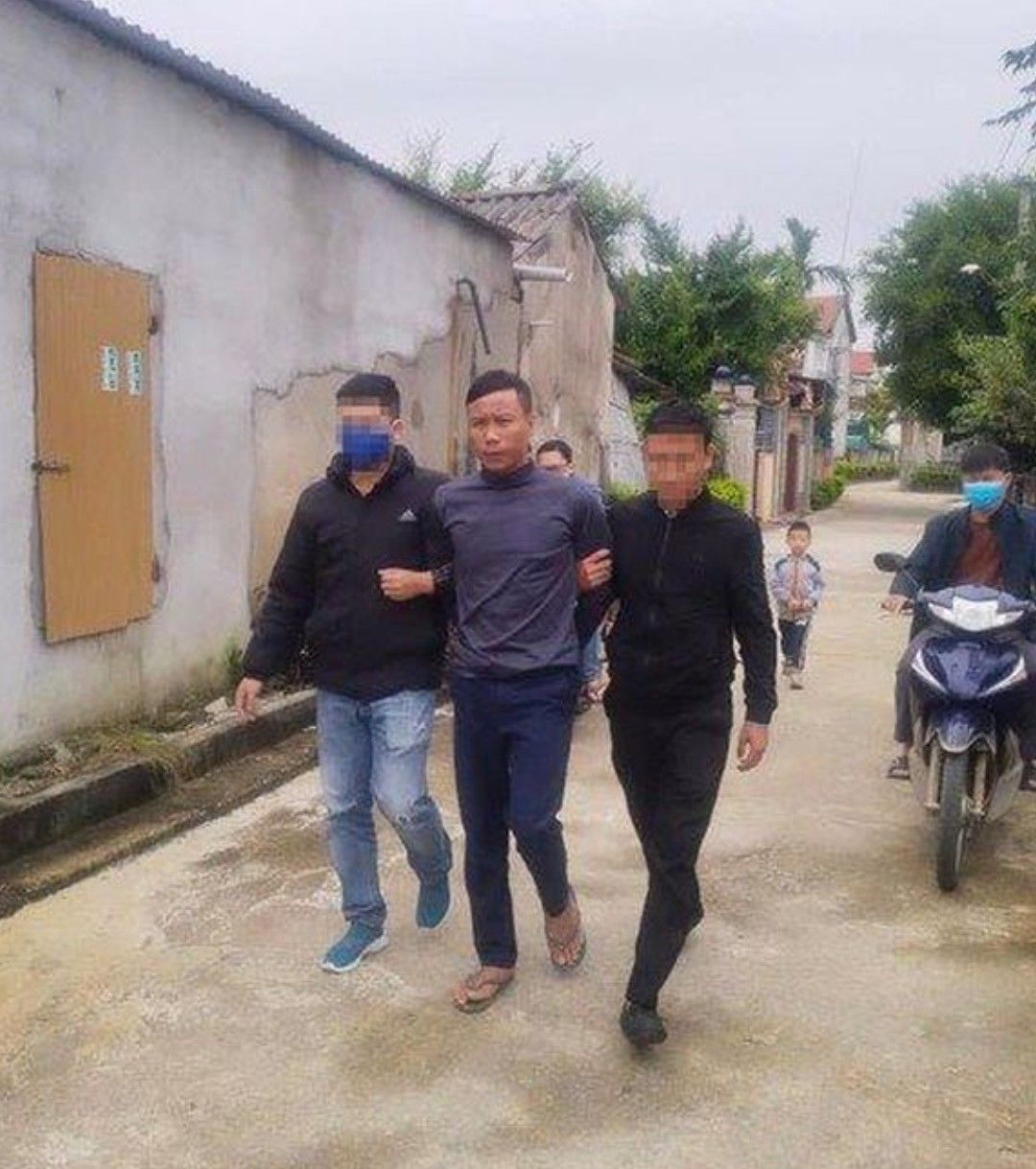 Hà Tĩnh: Bắt giữ nghi phạm sát hại hai người đàn ông trong đêm
