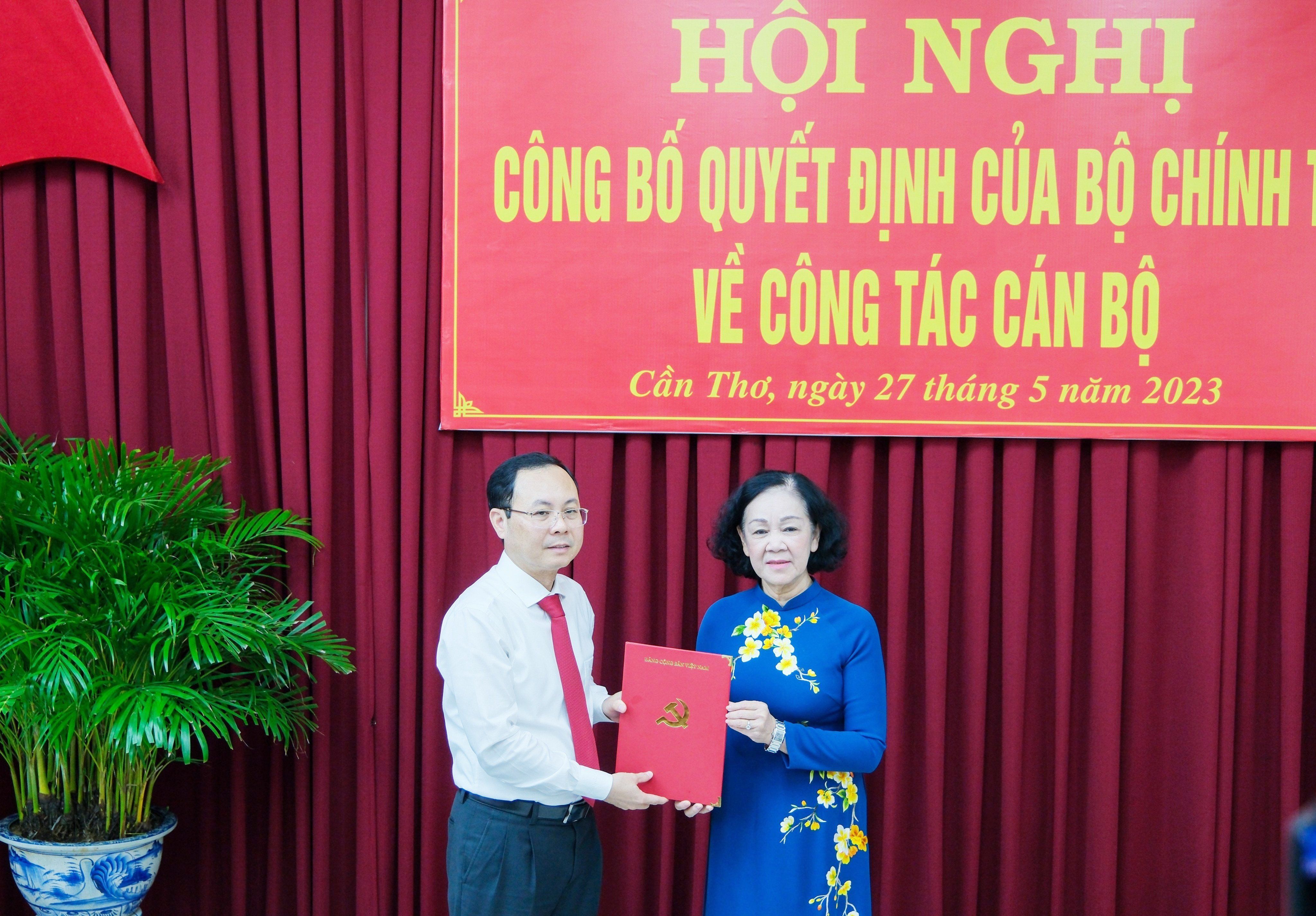 Ông Nguyễn Văn Hiếu giữ chức Bí thư Thành ủy Cần Thơ
