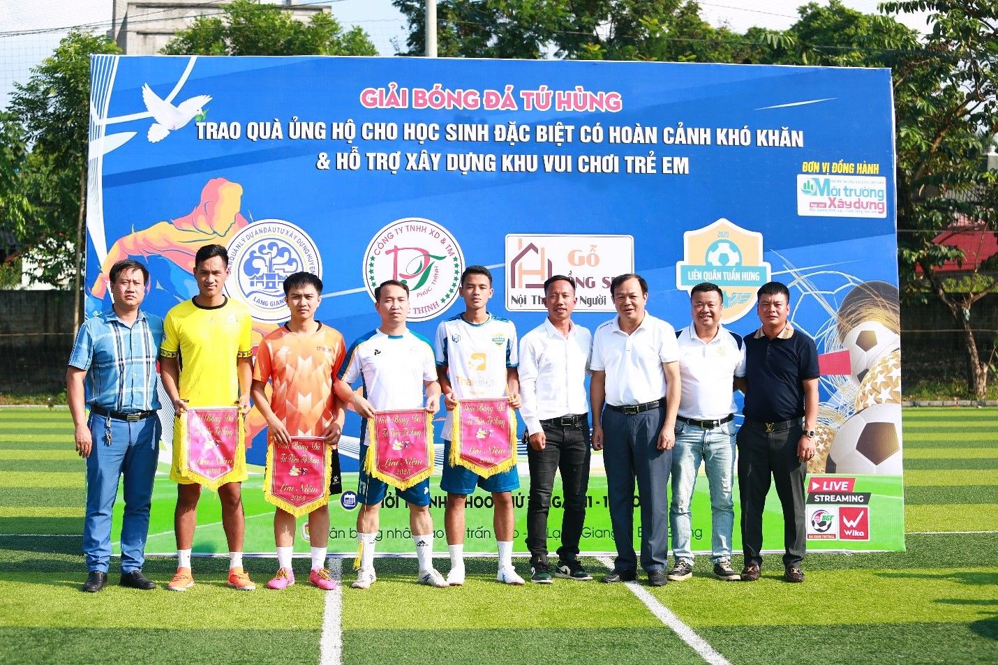 FC Liên quân Tuấn Hưng tham gia giải bóng Tứ hùng từ thiện tại Bắc Giang