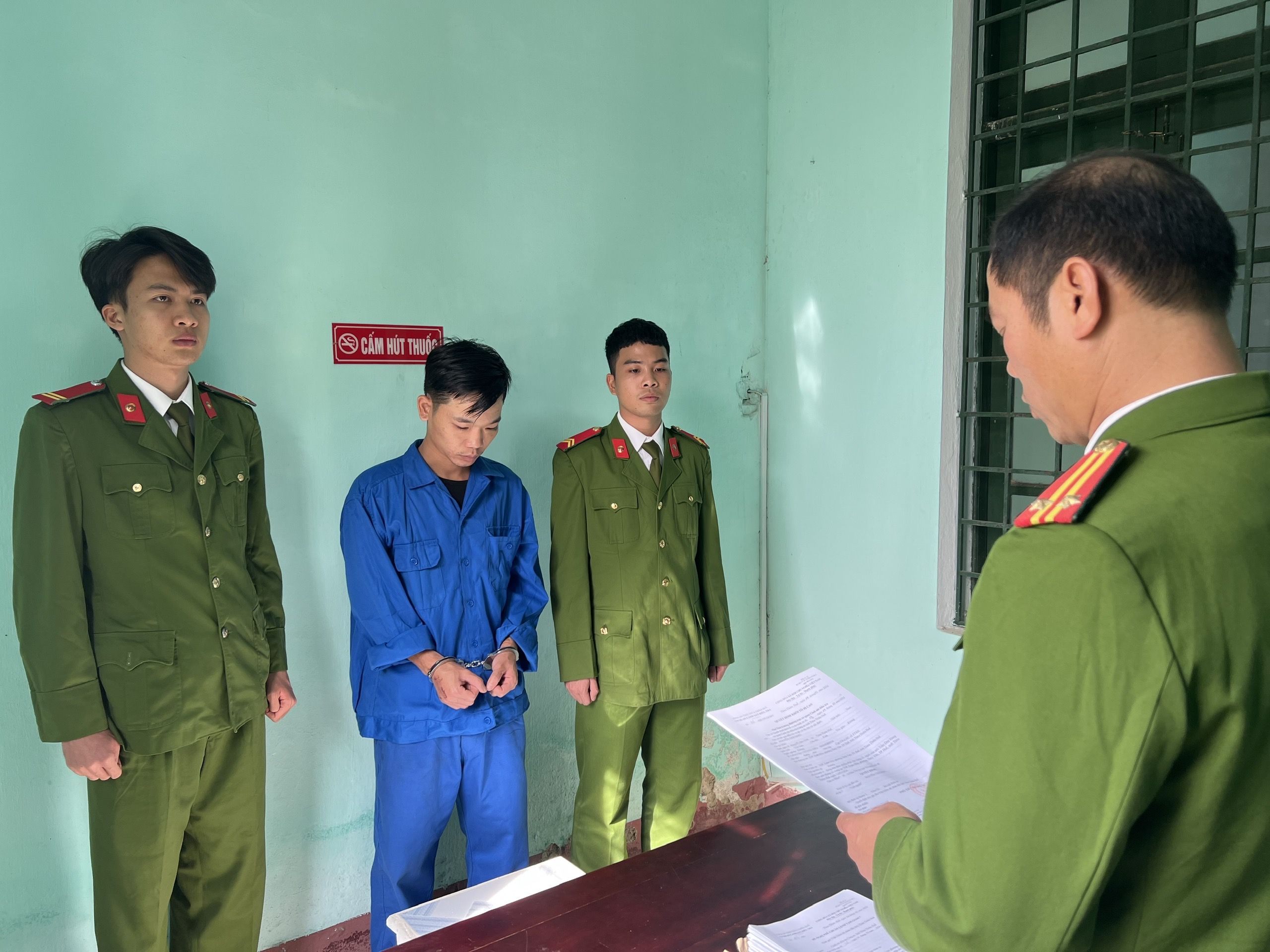 Thừa Thiên Huế: Khởi tố, bắt tạm giam đối tượng đâm phó Công an phường tử vong