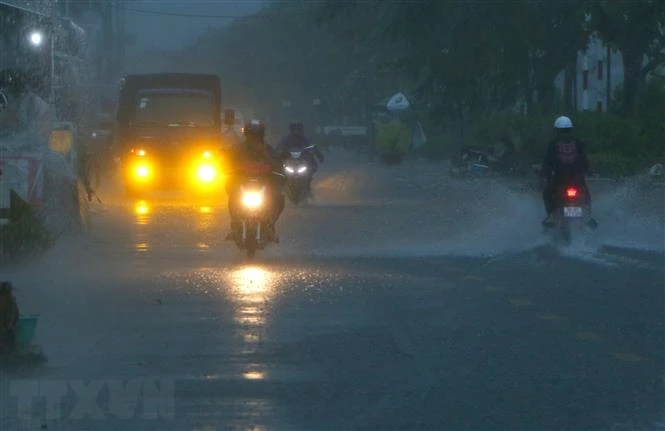 Khu vực từ Thừa Thiên-Huế đến Quảng Ngãi cục bộ có mưa to và dông