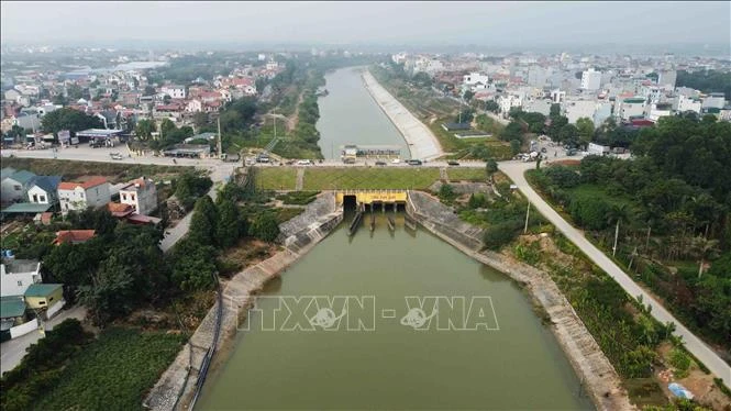 Tìm phương án hài hòa lợi ích cho dân khi xây cầu vượt sông Bắc Hưng Hải