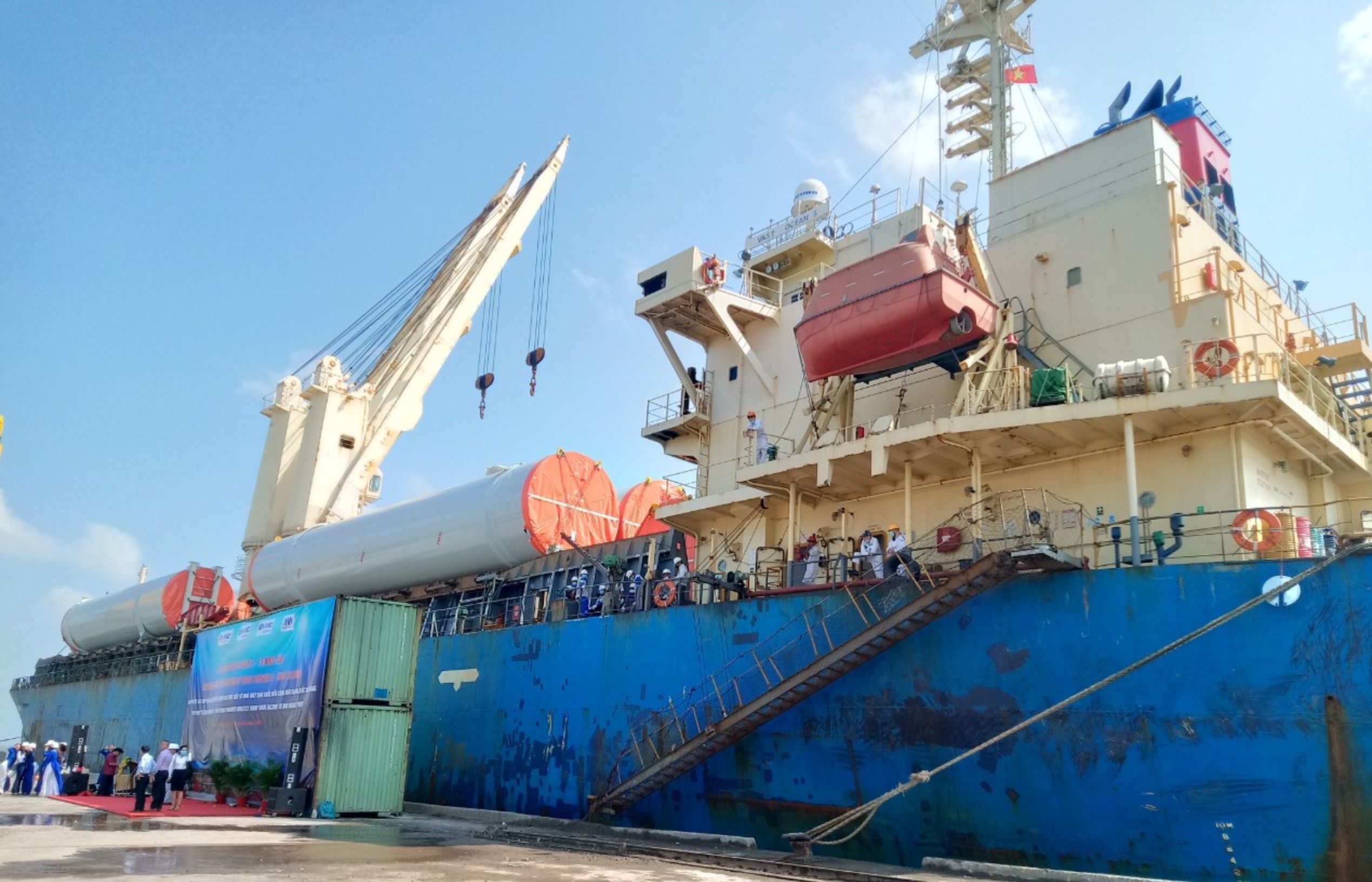 Hậu Giang: Đón nhận chuyến tàu đầu tiên Vast Ocean 5 – 13.000  tấn