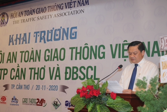 Ông: Dương Tấn Hiển Phó Chủ Tịch UBND – TP. Cần Thơ phát biểu khai mạc Hội nghị.
