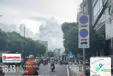 TP.HCM: Bất chấp biển cấm, xe khách vẫn đón trả khách trên đường Xuân Hồng