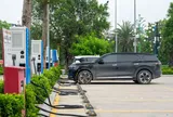 Việt Nam sắp có quy chuẩn về trụ sạc, trạm sạc xe điện?