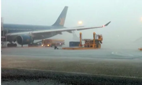 Đóng cửa tạm thời 4 sân bay ở miền Trung do ảnh hưởng bão Bualoi