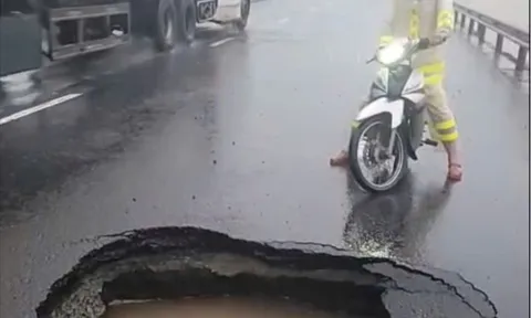 Xuất hiện hố sụt lớn trên QL1 qua Đắk Lắk, đóng đường để đảm bảo an toàn