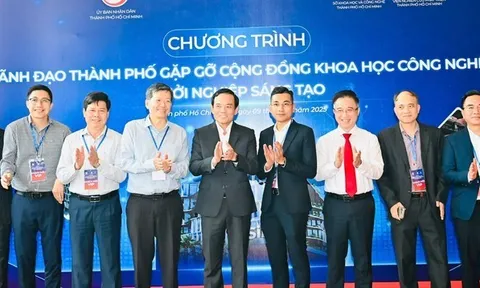 Bí thư Thành ủy TPHCM Trần Lưu Quang đối thoại với cộng đồng khoa học công nghệ