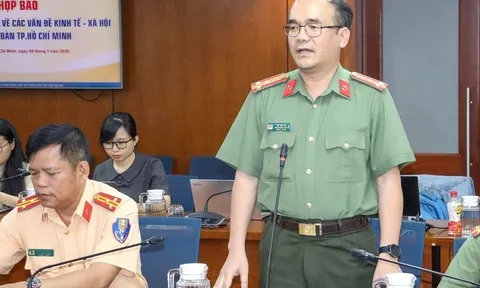 Công an TPHCM cảnh báo chiêu lừa đặt vé tàu xe, khách sạn dịp tết