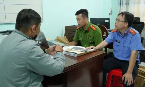 Vụ xe khách rượt đuổi xe tải ở Đồng Tháp: Khởi tố thêm tài xế xe tải