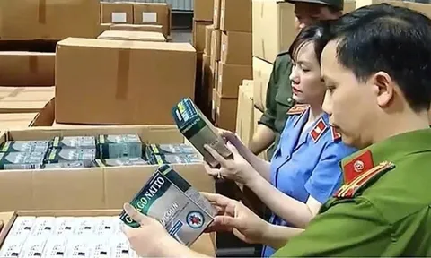 Cựu Phó Cục trưởng Nguyễn Thế Việt khai gì về việc nhận tiền vụ 100 tấn hàng giả?