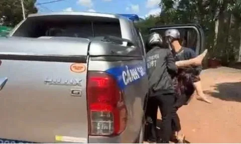 Cảnh sát giao thông Đồng Nai kịp thời cứu cụ bà bất tỉnh giữa đường