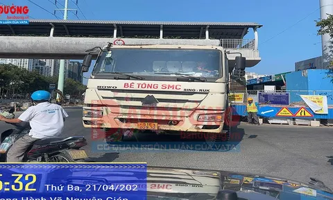 Xe bồn ngang nhiên chiếm đường, bơm bê tông trong giờ cấm tại TP. HCM