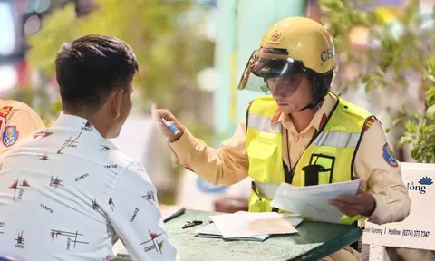 Thành phố Hồ Chí Minh: CSGT tăng cường xử lý nồng độ cồn dịp lễ 30/4 và 1/5