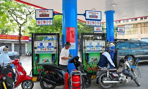 Thông tin “lắc bình xăng” E10 là không có cơ sở