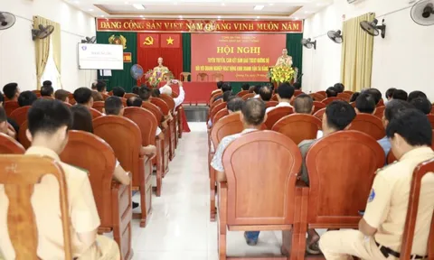 Quảng Trị: Ký cam kết chấp hành pháp luật về An toàn giao thông.