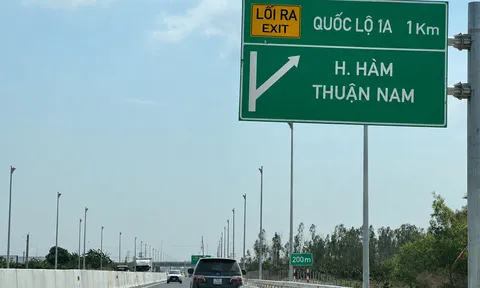 Khắc phục ngay các hư hỏng tại các nút giao trên cao tốc Phan Thiết - Dầu Giây trước ngày 02/9