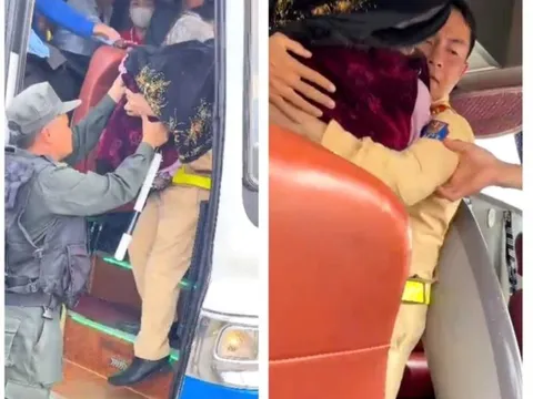 Làm nhiệm vụ trên cao tốc, CSGT kịp thời đưa cụ bà 98 tuổi bất tỉnh trên ôtô khách đi cấp cứu