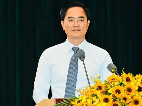 Giám đốc Sở Xây dựng TPHCM: Rà soát các vị trí lắp đặt trạm sạc cho xe điện