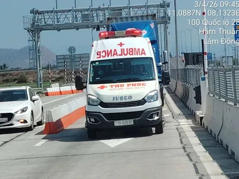 Xử phạt xe cứu thương sử dụng tín hiệu ưu tiên trái phép