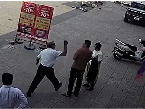 Công an vào cuộc vụ tài xế taxi dùng gạch tấn công hành khách ở Nghệ An