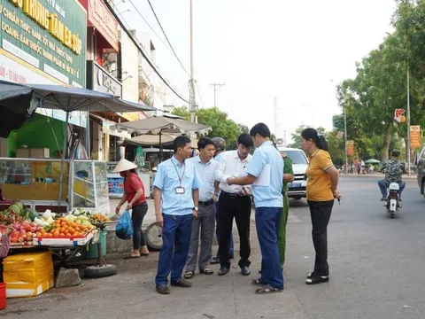 Đắk Lắk: Ra quân tuyên truyền, xử lý tình trạng lấn chiếm vỉa hè trên địa bàn xã Ea súp