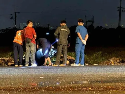 Hai vụ tai nạn liên tiếp trong đêm mưa dông ở Hà Nội, 2 người tử vong tại chỗ