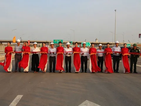 Lễ thông xe cao tốc Biên Hoà- Vũng Tàu: Cú hích hạ tầng cho vùng Đông Nam Bộ