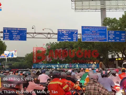 TP. Hồ Chí Minh: Hàng nghìn phương tiện kẹt cứng các tuyến đường vào sân bay Tân Sơn Nhất giờ tan tầm