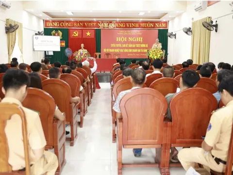 Quảng Trị: Ký cam kết chấp hành pháp luật về An toàn giao thông.