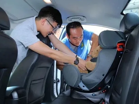 Muốn lắp ghế ô tô cho con, phụ huynh phải tuân thủ quy chuẩn nào?