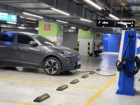 Chung cư sẽ phải có khu vực sạc riêng cho ô tô, xe máy điện