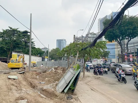 TP.HCM cấm ô tô một chiều đường Cách Mạng Tháng Tám để thi công metro Bến Thành - Tham Lương