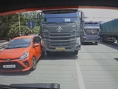 Tư duy “điền vào chỗ trống“ từ xe máy lên ô tô khiến tài xế trả giá đắt