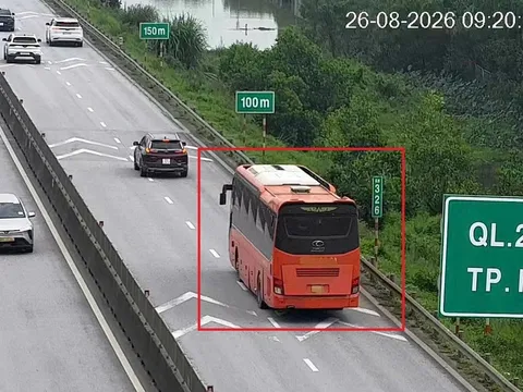 Đánh giá kỹ quy định về khoảng cách an toàn trên cao tốc